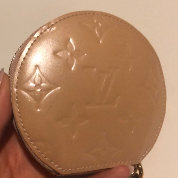 Louis Vuitton coin pouch - Picture 4 of 6